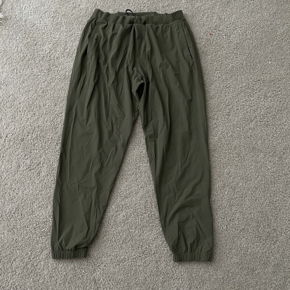 Lululemon Surge Jogger Size XL (31 in)